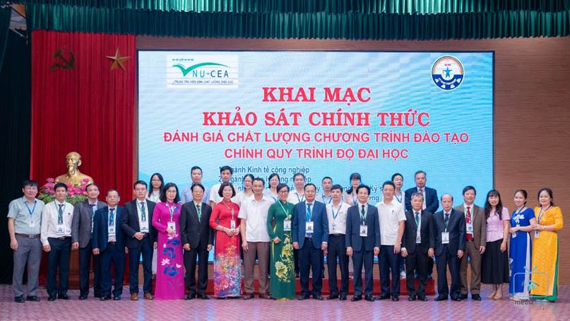 Khai mạc Khảo sát chính thức Đánh giá chất lượng 07 CTĐT trình độ Đại học hệ chính quy Trường Đại học Kỹ thuật Công nghiệp